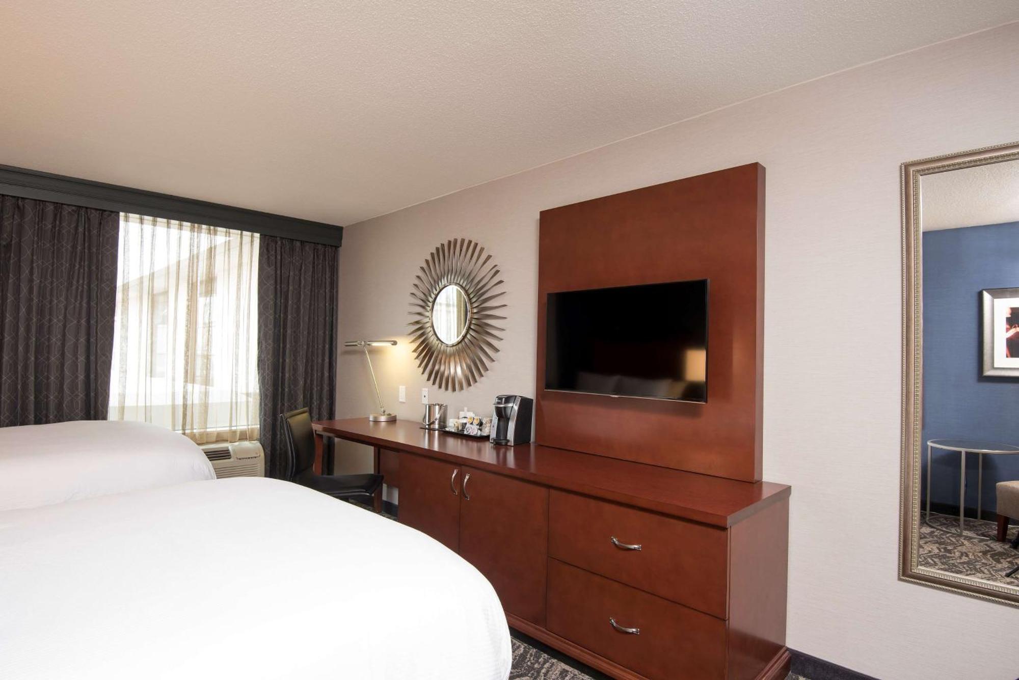 Doubletree By Hilton Schenectady Hotell Eksteriør bilde